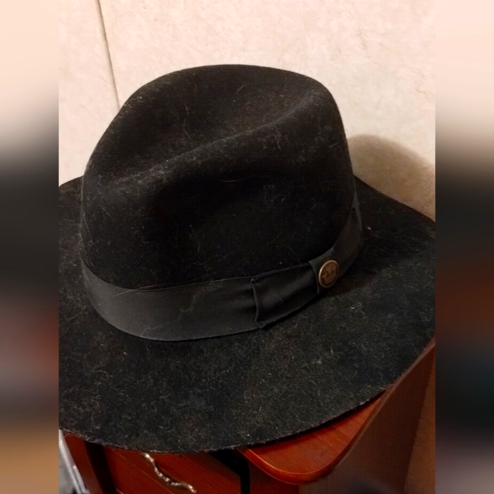 Goorin Bros. County line hat